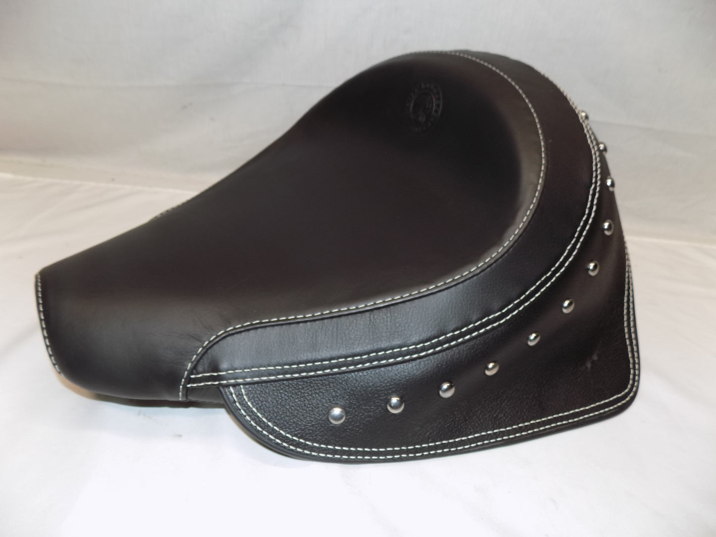 Indian Motorcycle Solo Seat Black. 'Bottle Cap' (2009-2012) **Discontinued** #51600018